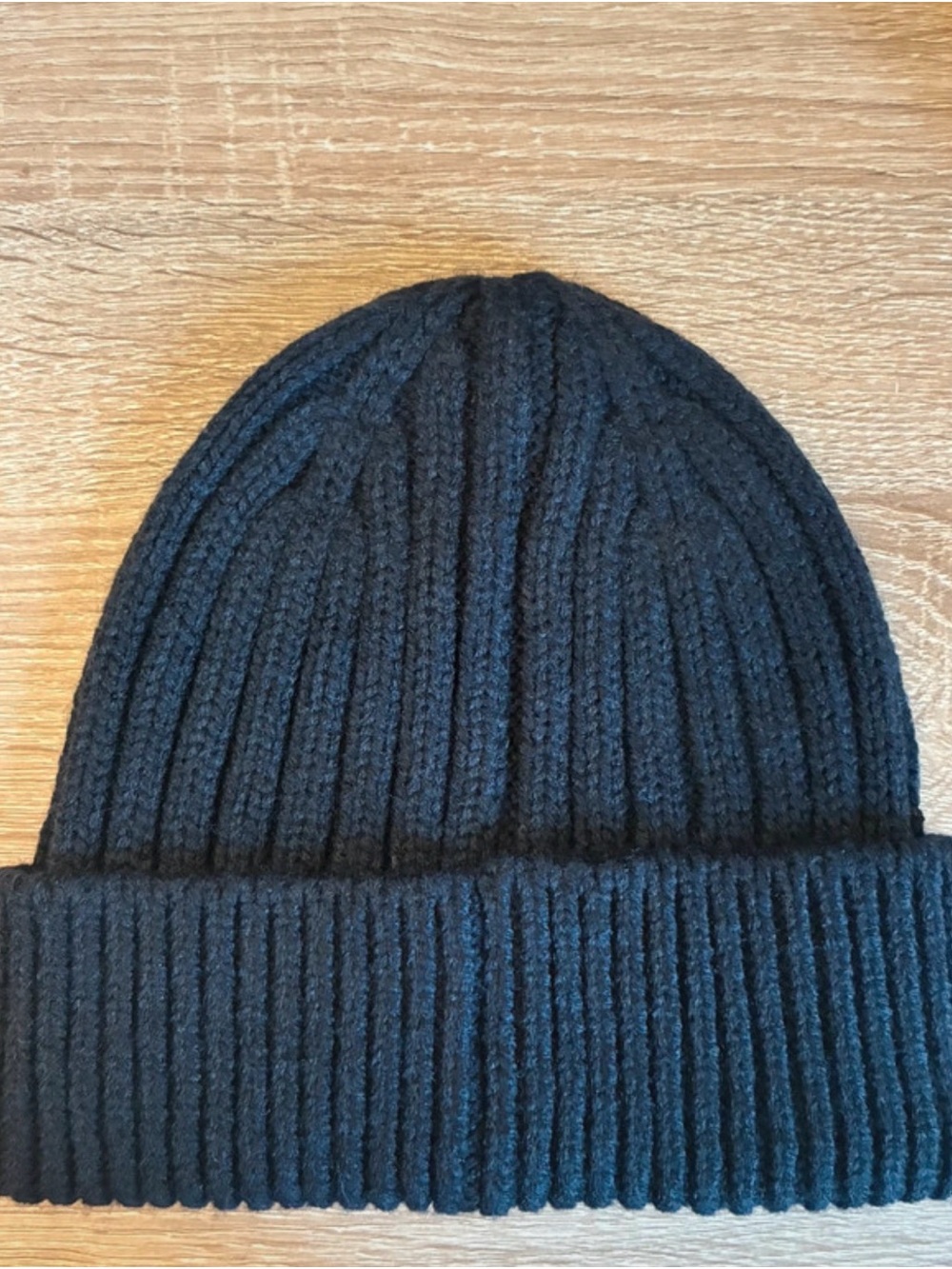 Uniqlo Black Ribbed Knit Beanie